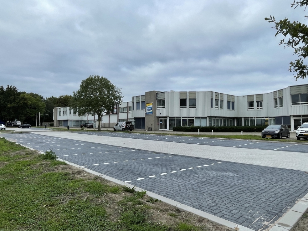 Bedrijfsruimte huren Almere Vlotbrugweg, ook geschikt als Opslag-/productie ruimte