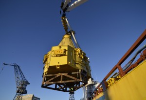 Loading the STL element on Biglift's Happy Rover (c) EPS