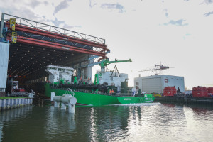 World's first LNG-powered hopper dredger Minerva launched
