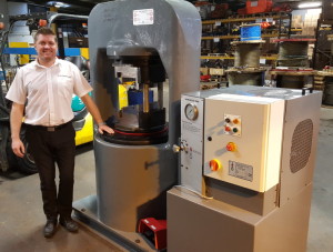 RSS Managing Director Steve Hutin with the company's 1,000t Sahm Splice hydraulic press.
