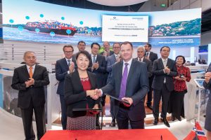 DNV GL and DSIC Signed JDP to Develop LNG Fuelled 23,000 TEU Ultra Large Container Vessel